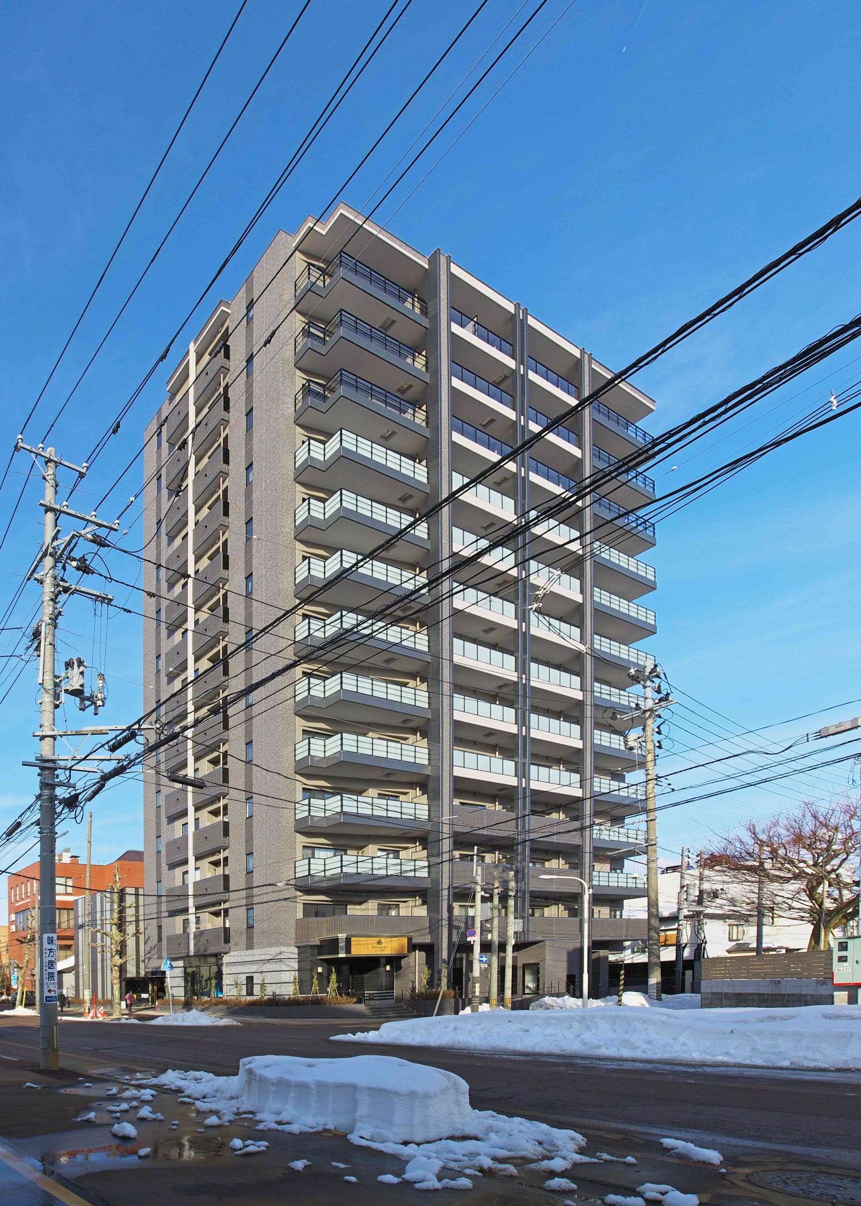 プレミア〈長岡表町〉